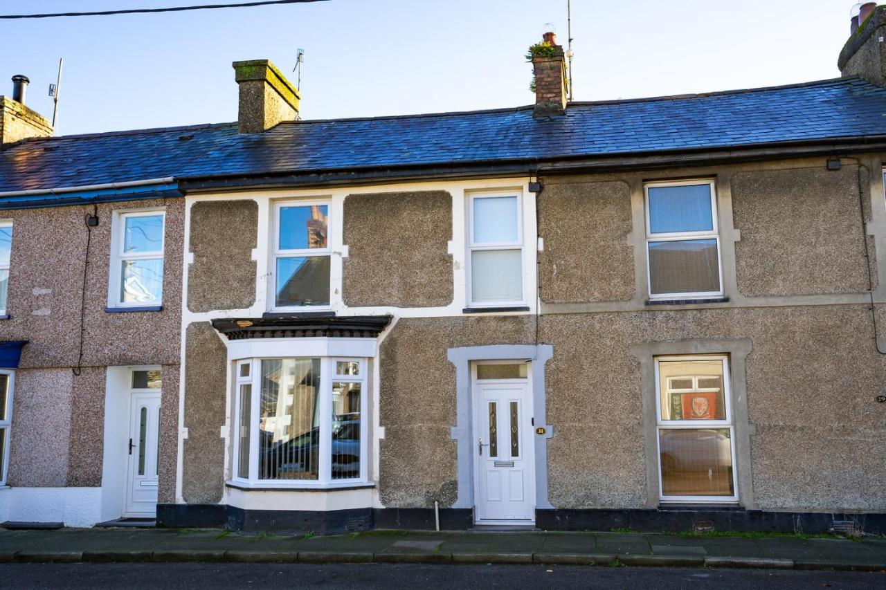 Newly-Renovated, Mid-Terrace Cottage In Porthmadog Extérieur photo
